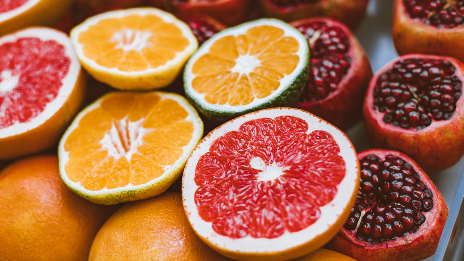 The Natural Skincare Guide to Vitamin C: Unlock Brightening and Anti-Aging Benefits