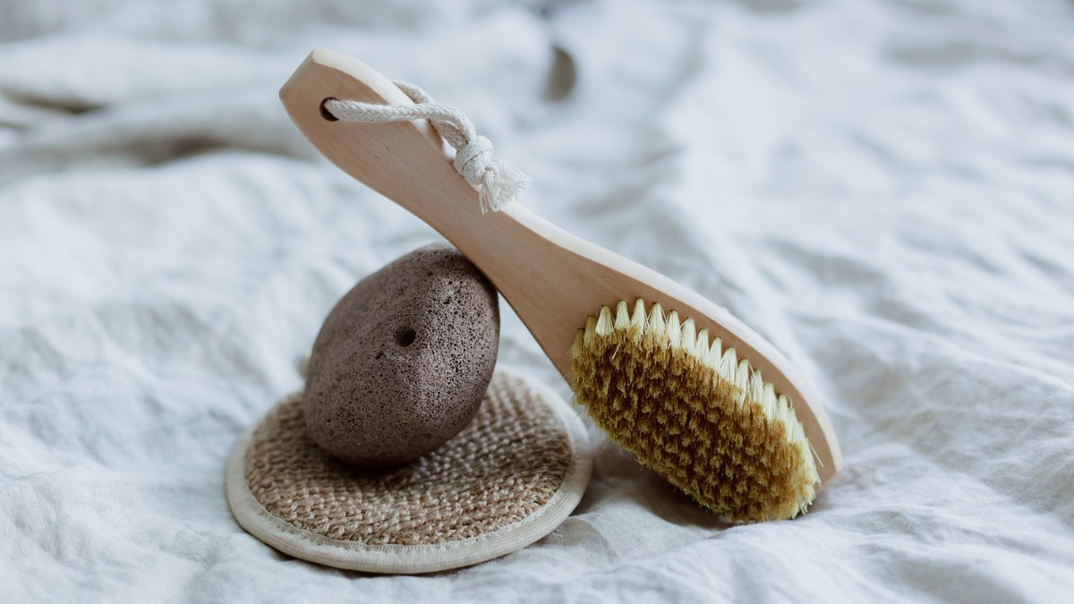 Body Exfoliation Tips for Balanced Natural Skincare