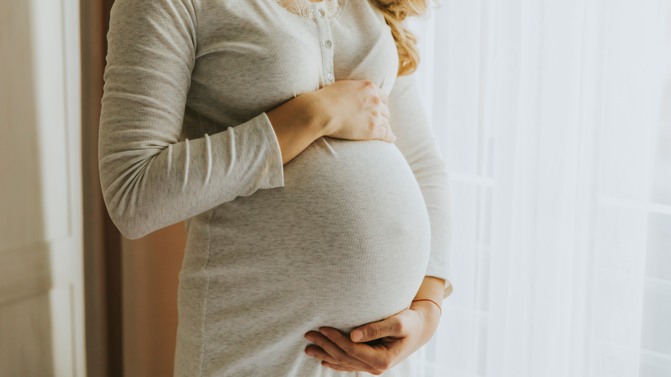 Maintaining the Pregnancy Glow with Botanical-Rich Natural Skincare
